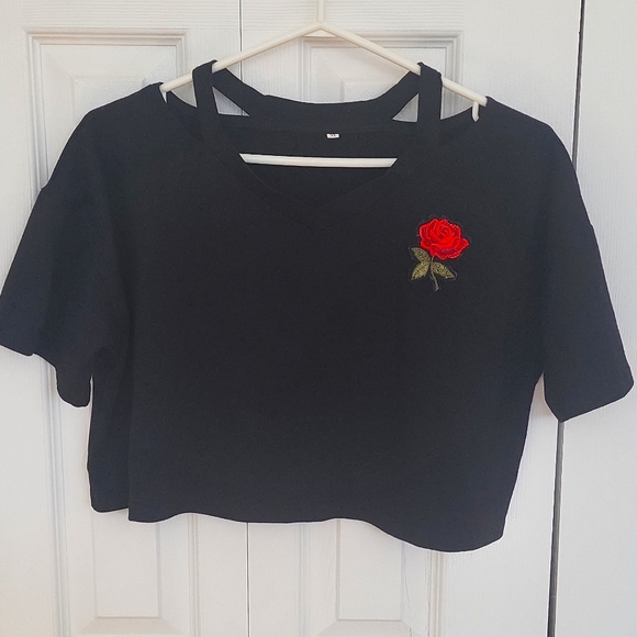 Black Rose crop top sz. M - Picture 1 of 6